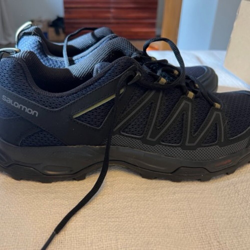 Salomon Pathfinder Men's Hiking Boots Size 11